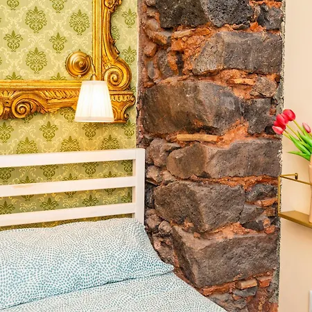 Casa Nire 2 - Center Apartman Catania